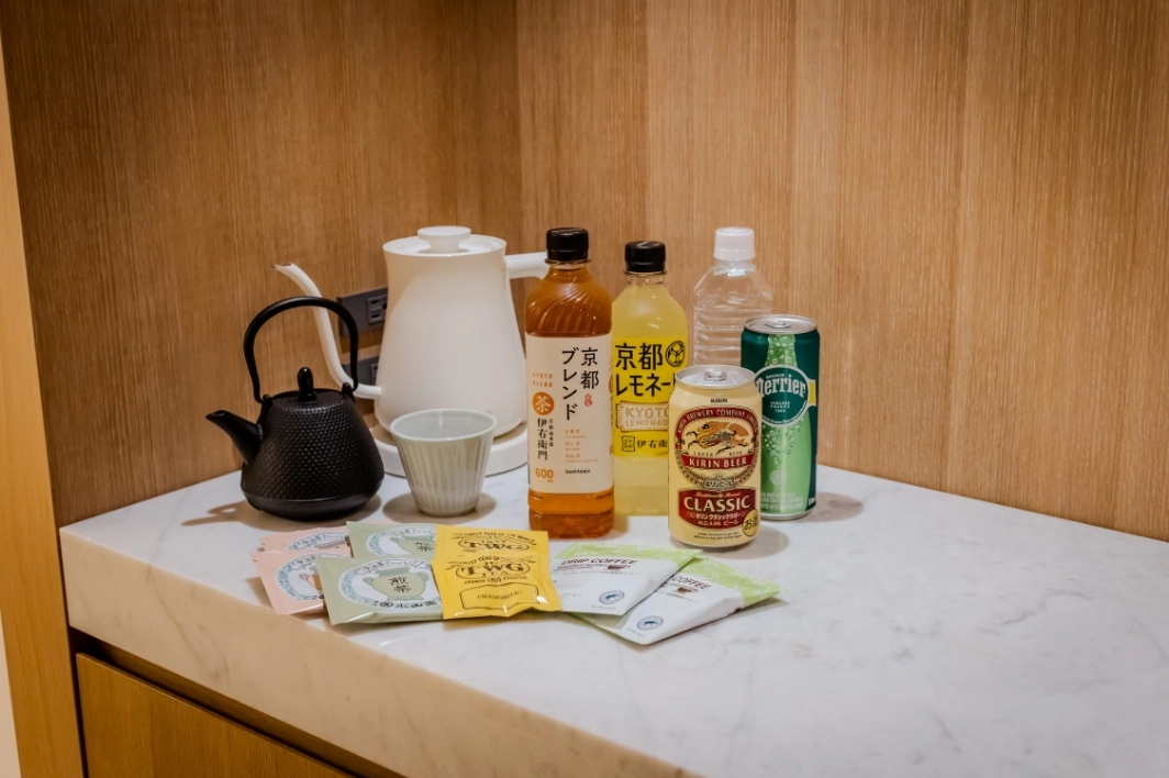 
				Complimentary Minibar				