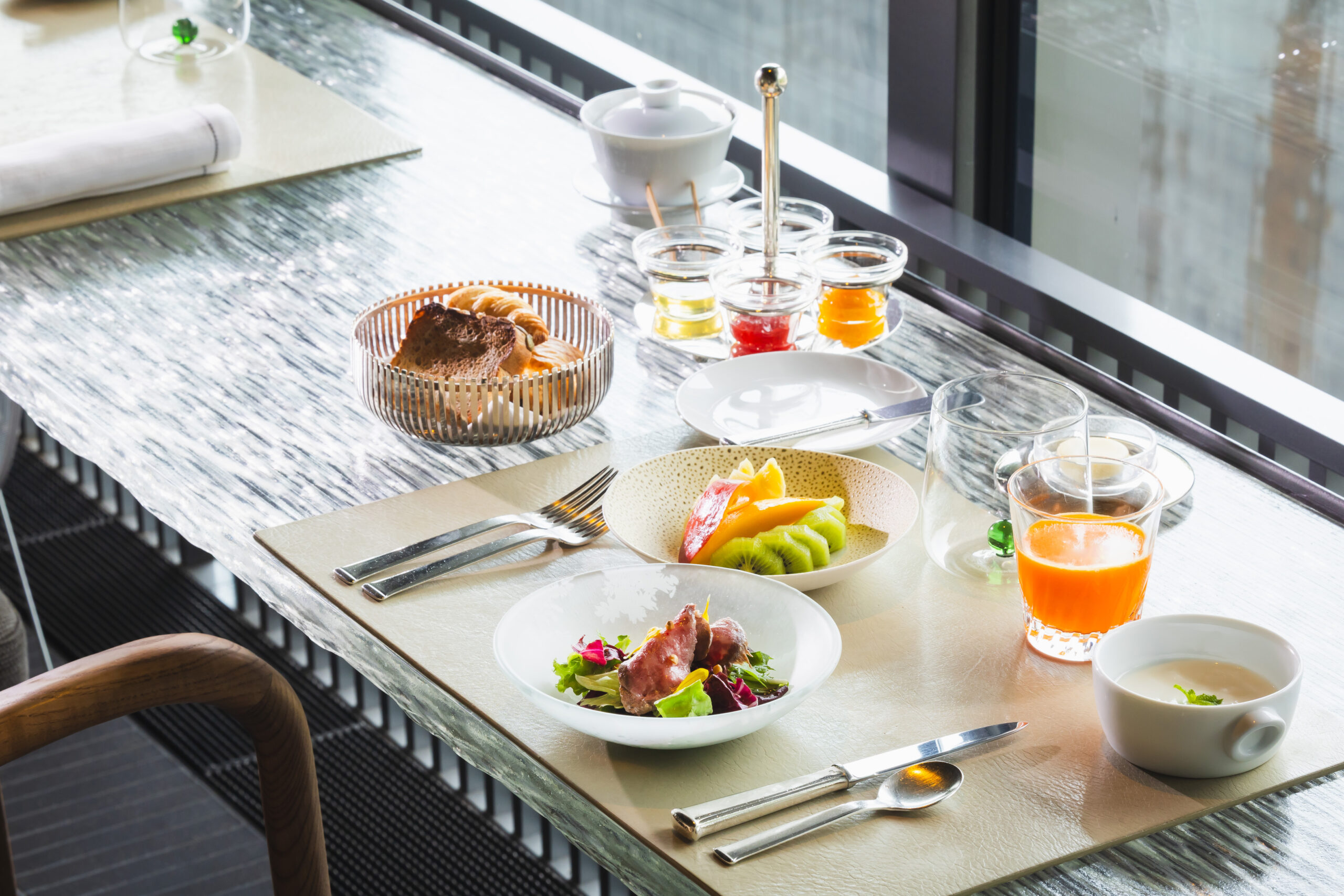 Riverside Café Muni 2025 早餐菜单。