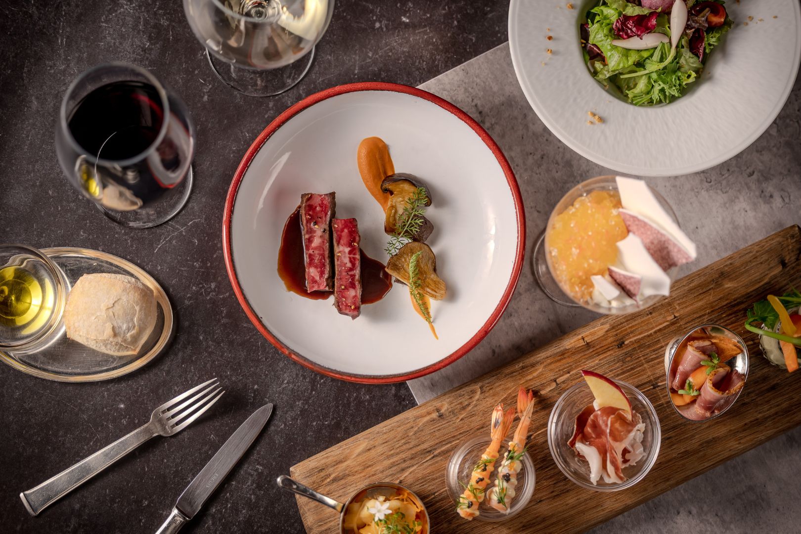 【Festive Season】ゆるやかに過ごす、新春の夕べ──Early Dinner Special Course & Free-flow Drink