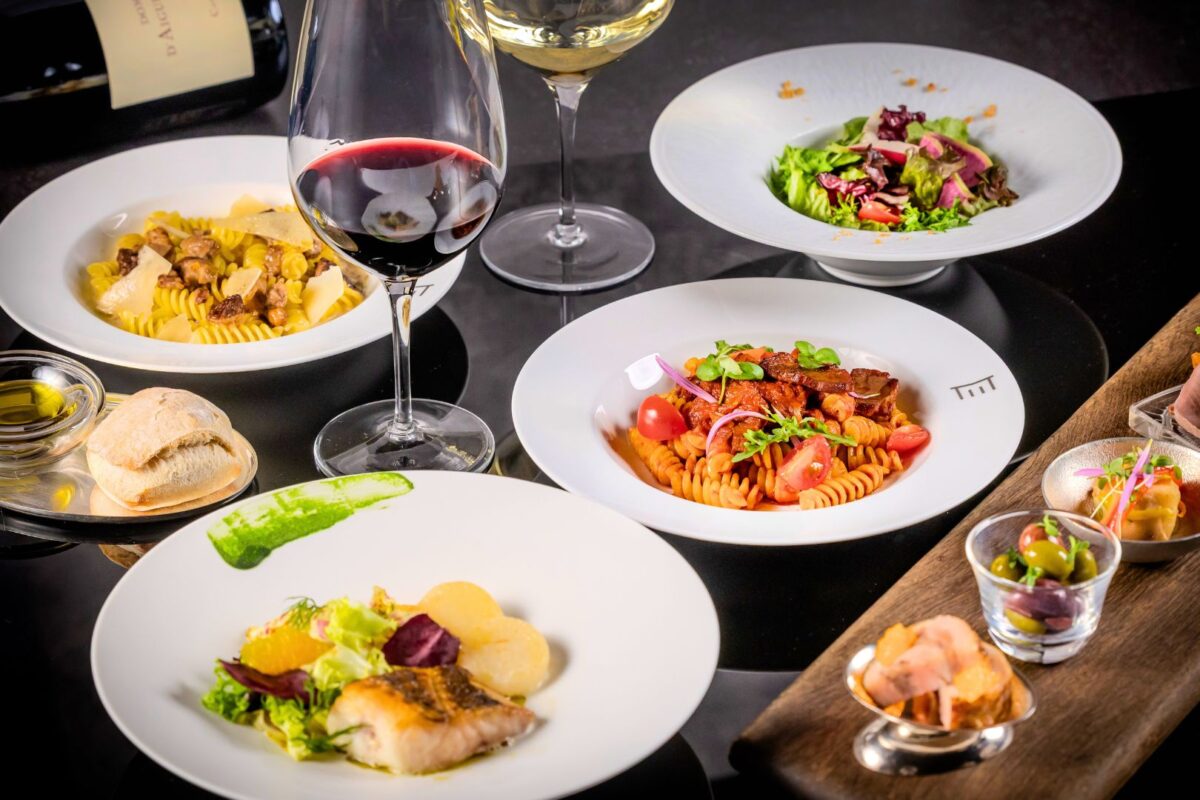 【Cafe】嵐山で酔いしれるひととき──Riverside Café Early Dinner & Free-flow Drinks