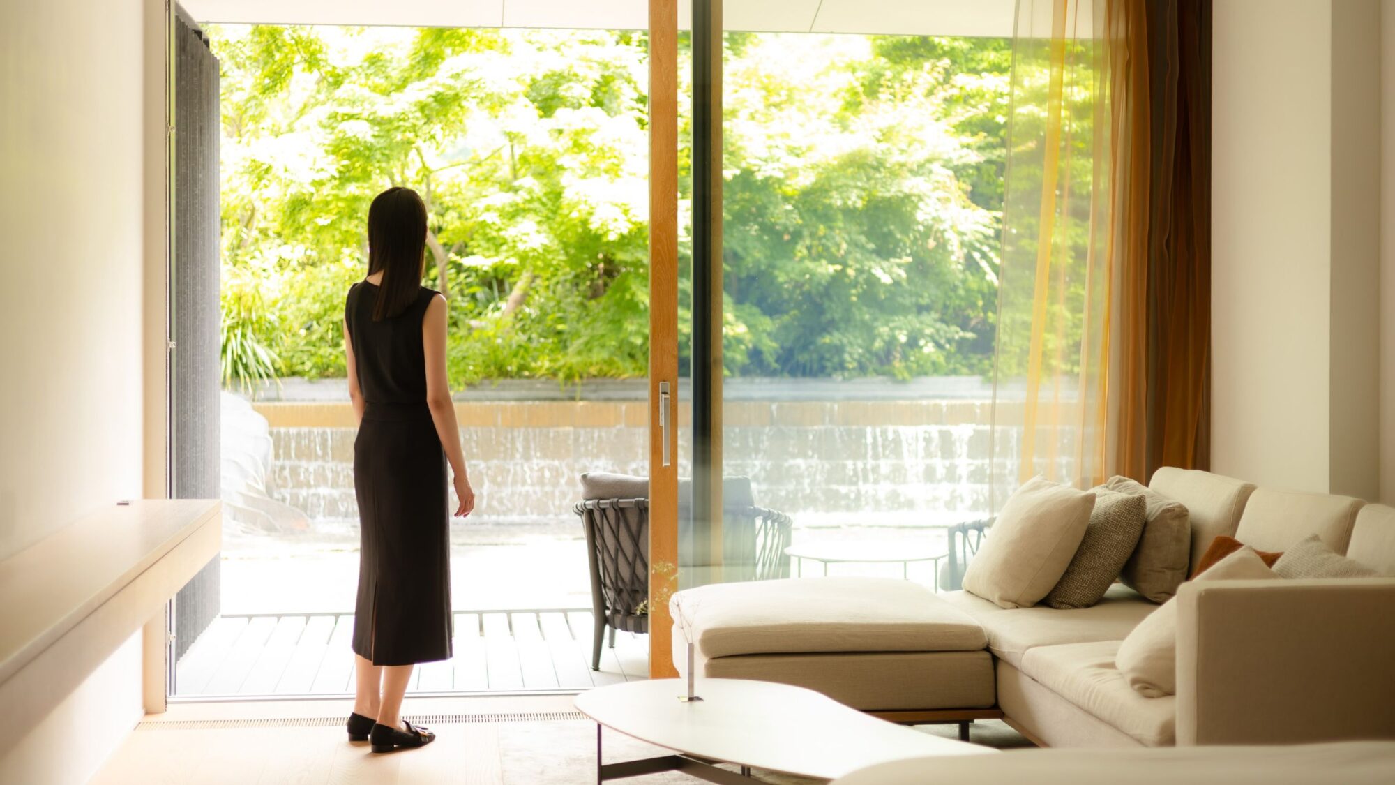 水景を望むガーデンビュールーム 水景を望むガーデンビュールームのイメージ写真です。