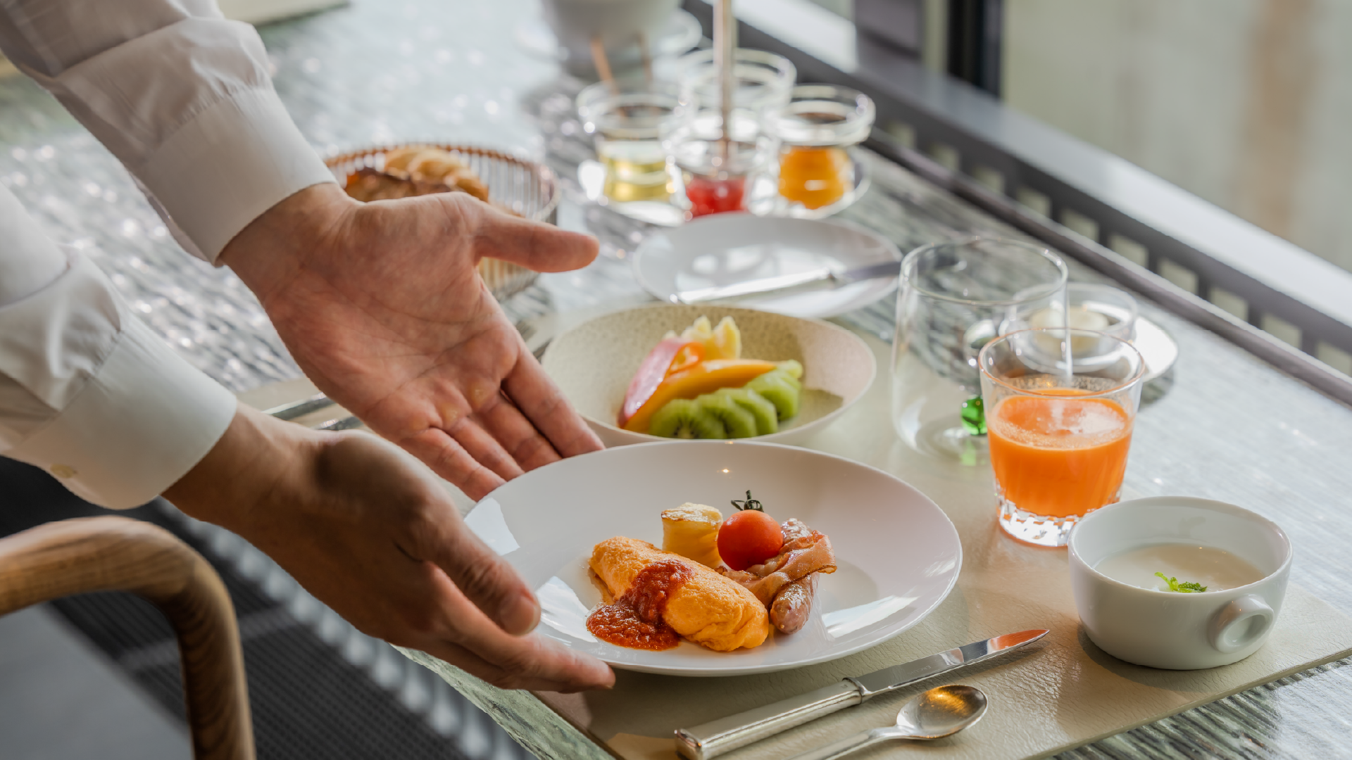 Breakfast - ―朝食のご案内―