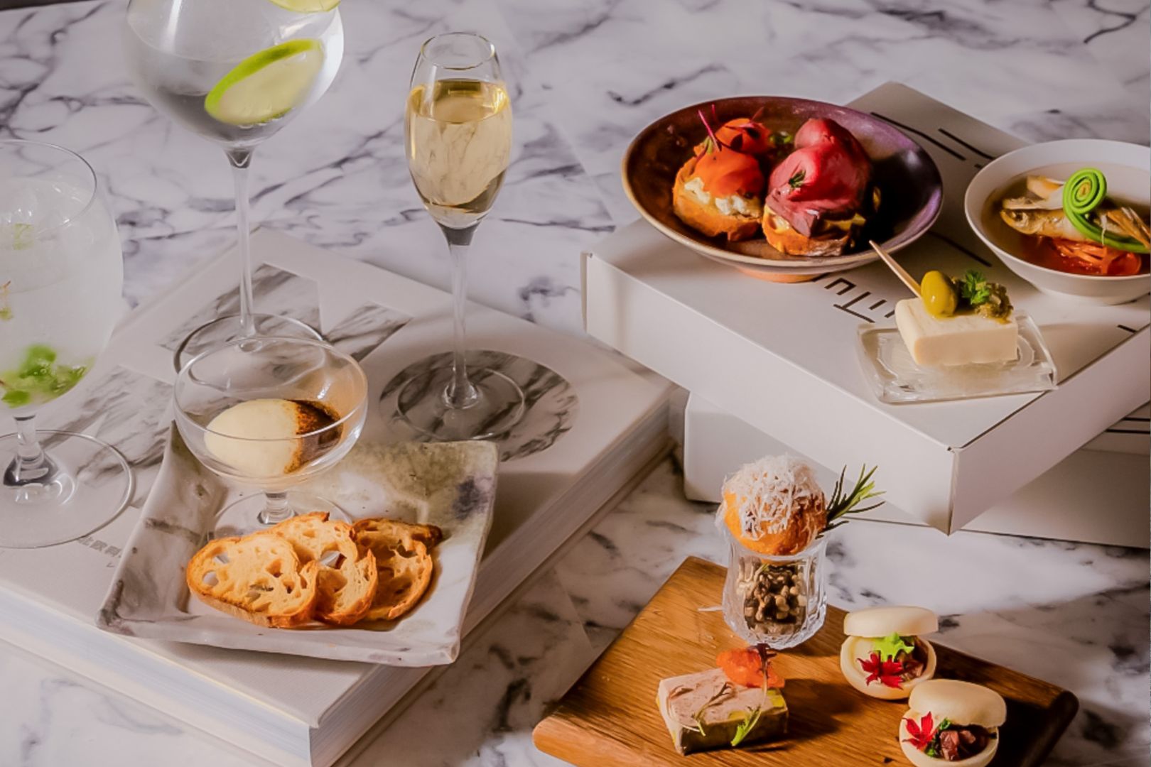 MUNI Inclusive Collectionのタパス&バブルズタイムイメージ写真