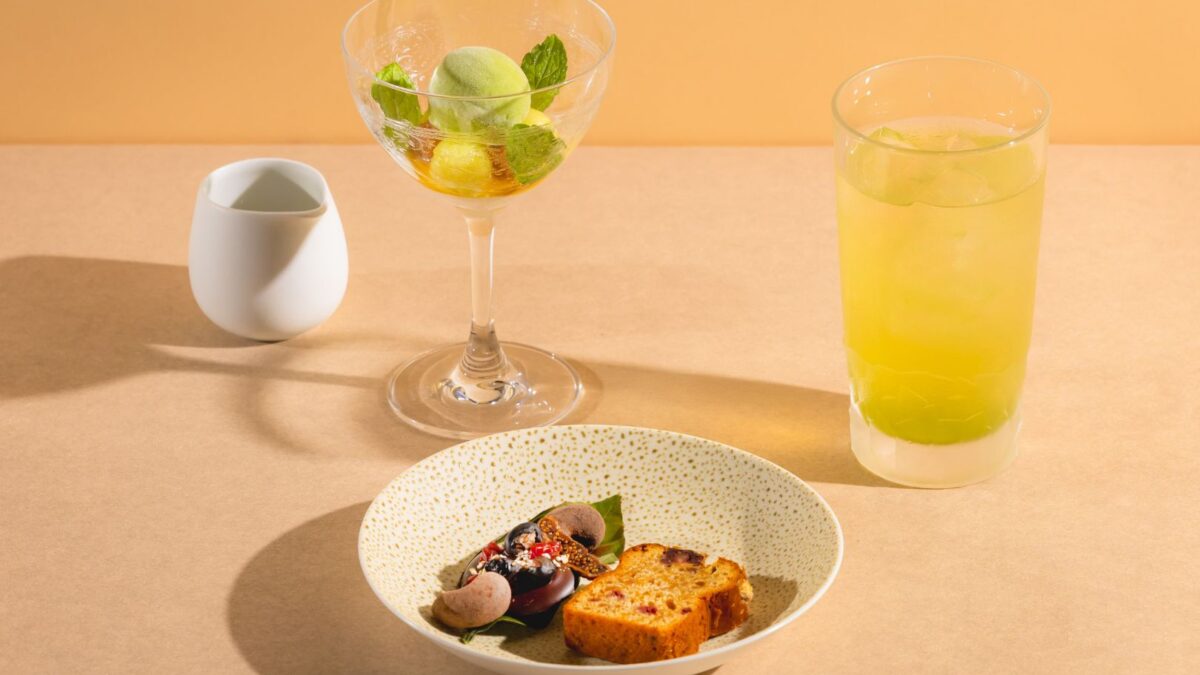 Th_Tea&Sweets_ES Tea & Sweet の初夏イメージ