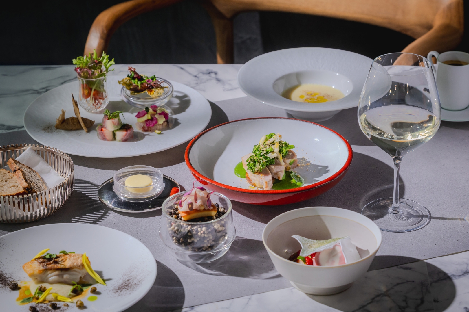 Riverside Cafe MUNIの春のランチコース イメージ画像