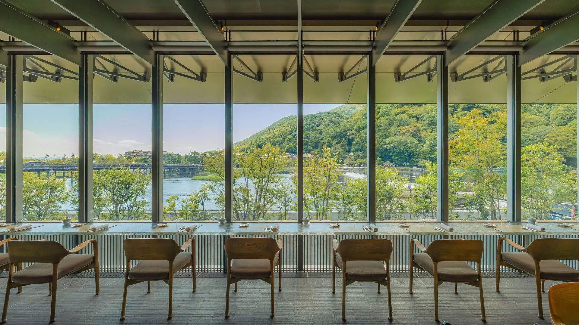 Riverside Café Muni - - Cafe Information -